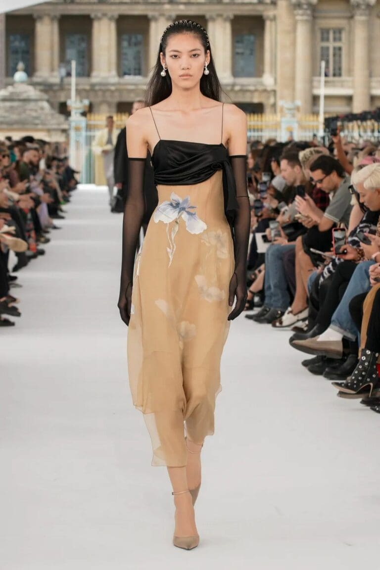 Givenchy Spring Summer 2024 - RUNWAY MAGAZINE ® Official