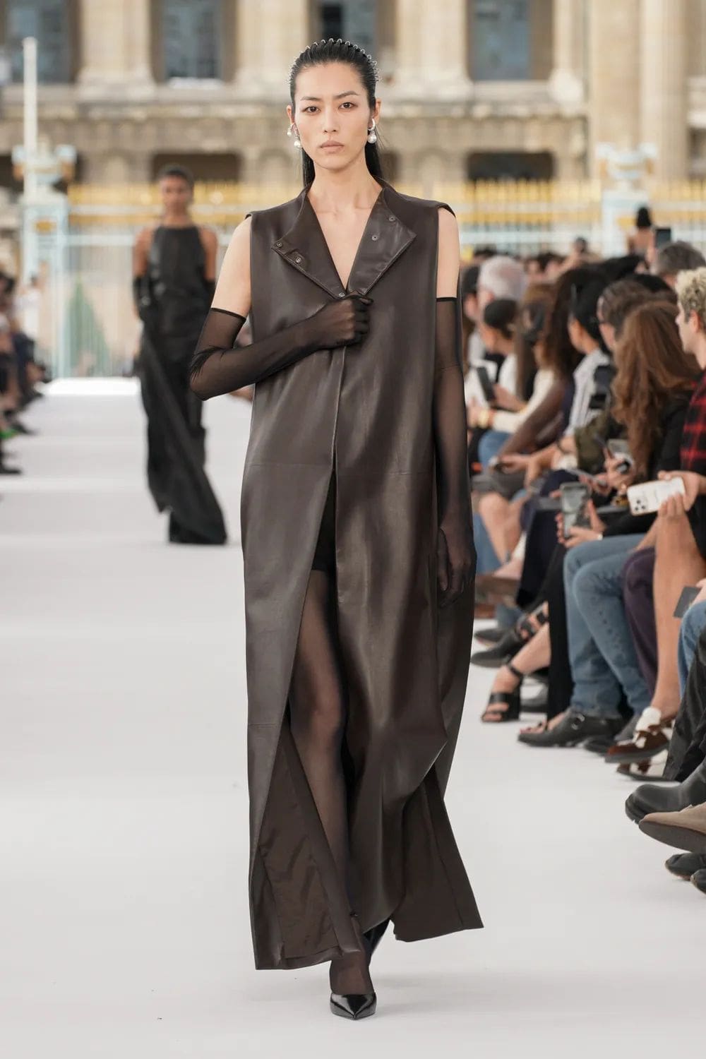 纪梵希春夏 2024 Runway 杂志(51)