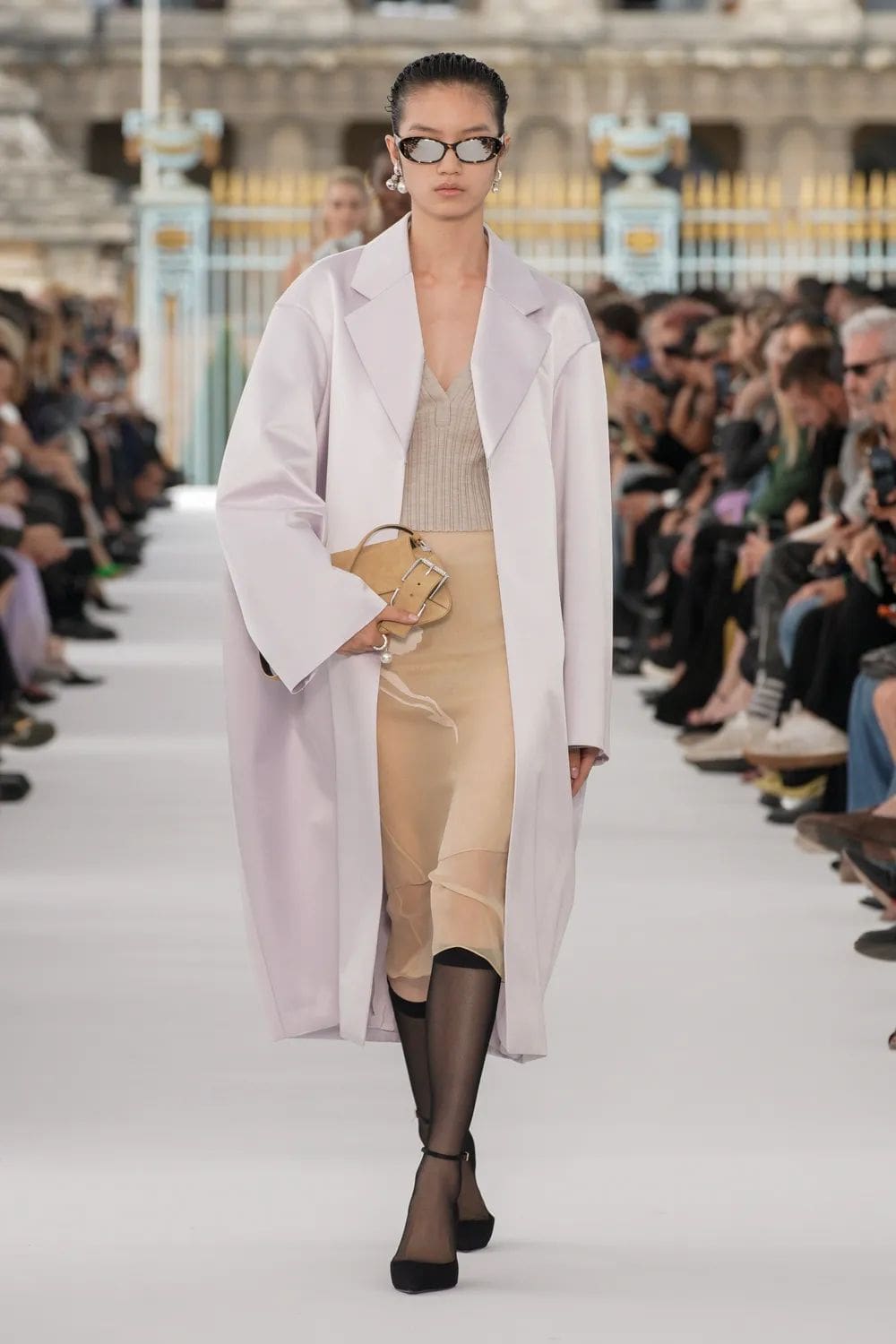 纪梵希春夏 2024 Runway 杂志(7)