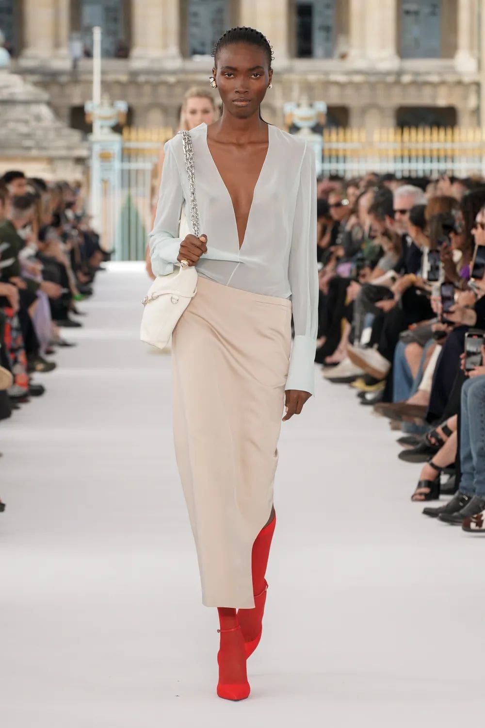 纪梵希春夏 2024 Runway 杂志(8)