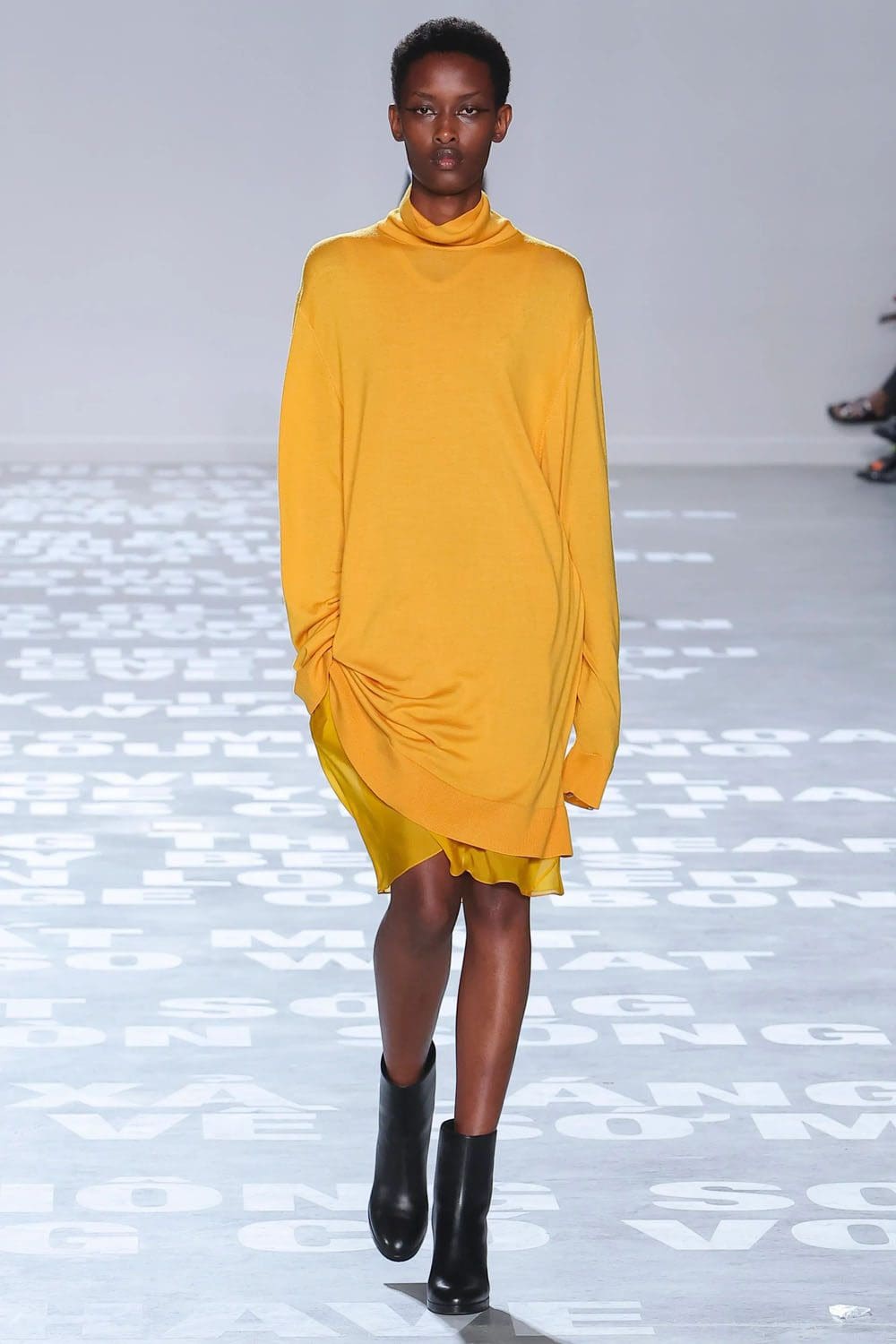 Helmut Lang Spring Summer 2024 New York Runway Magazine (20)