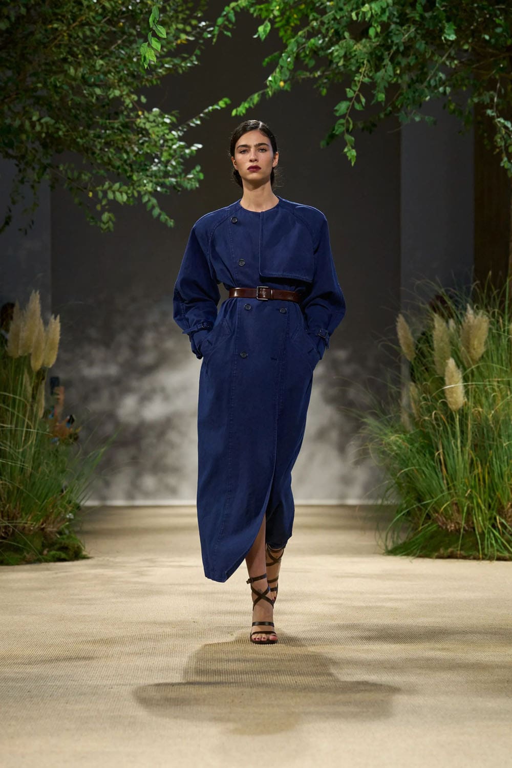 Max Mara Spring Summer 2024 RTW Runway Magazine (1)