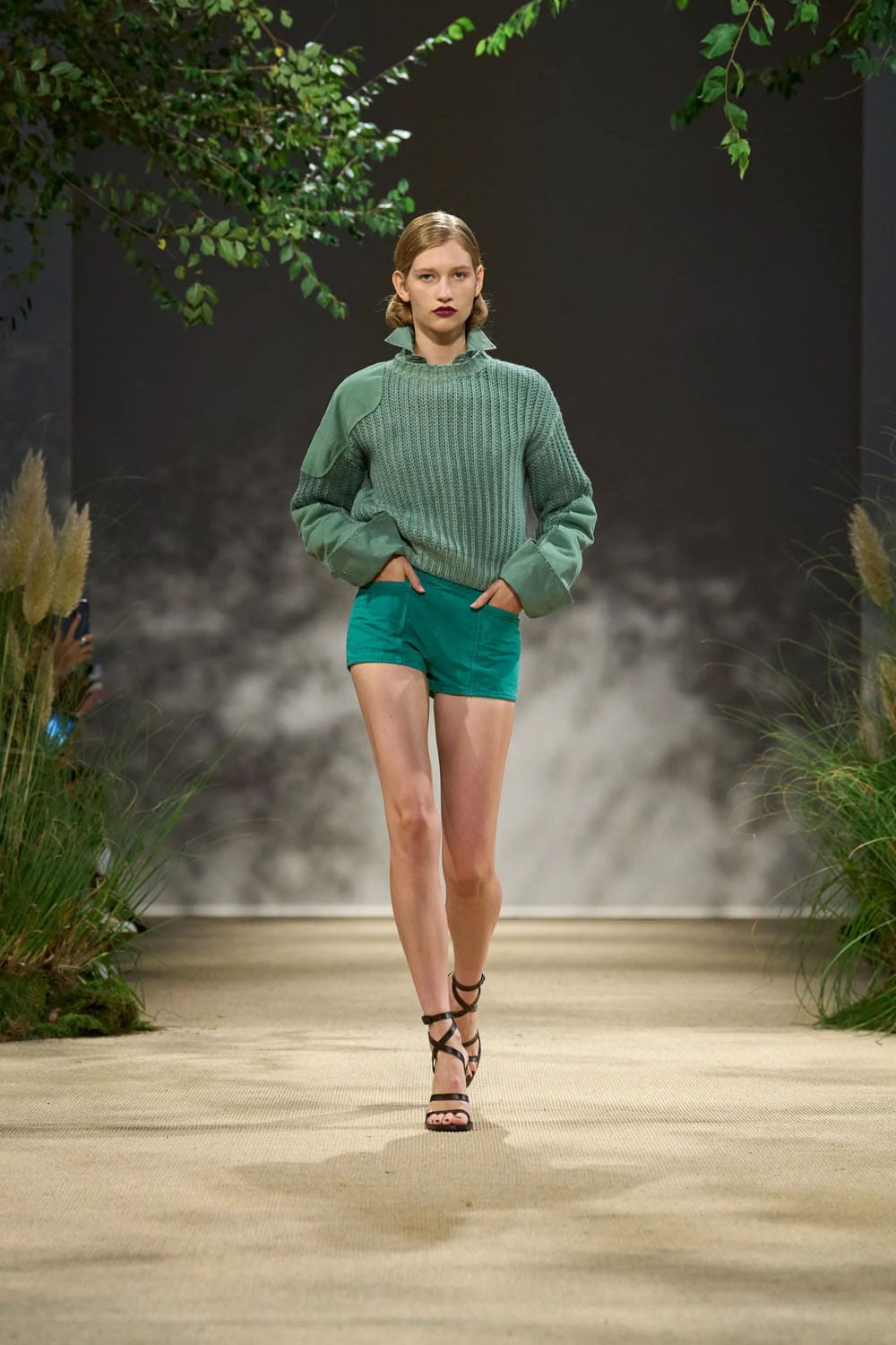 Max Mara Spring Summer 2024 RTW Runway Magazine (15)