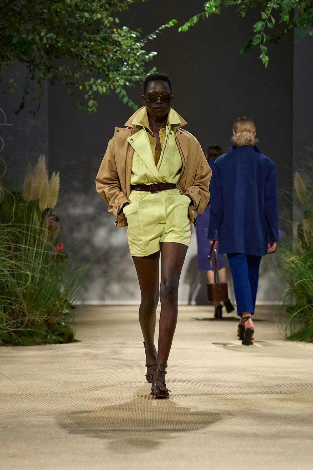 Max Mara Spring Summer 2024 RTW Runway Magazine (22)