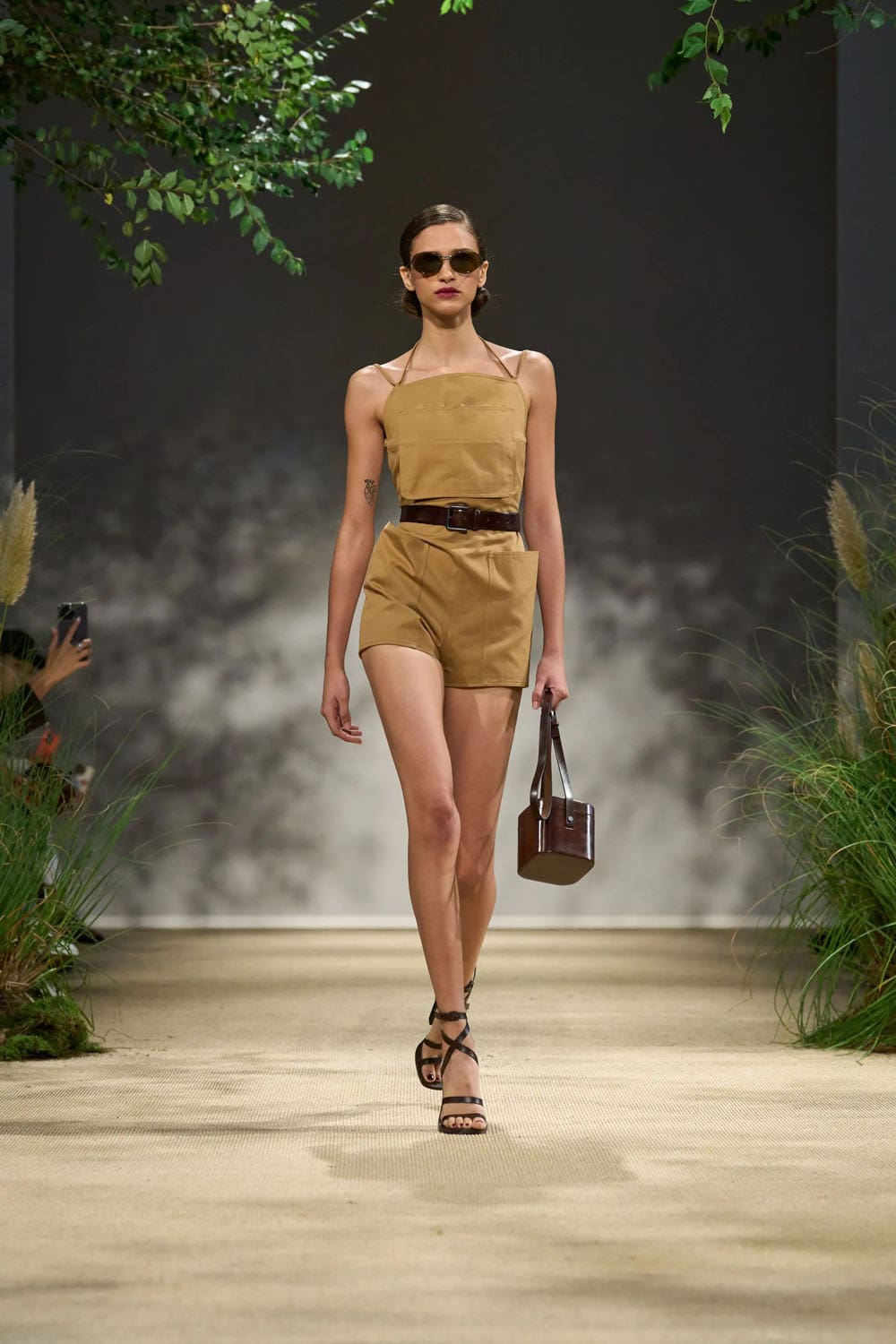 Max Mara Spring Summer 2024 RTW Runway Magazine (27)