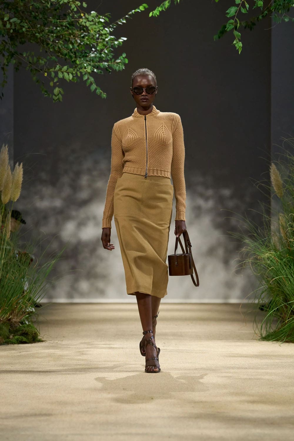 Max Mara Spring Summer 2024 RTW Runway Magazine (34)