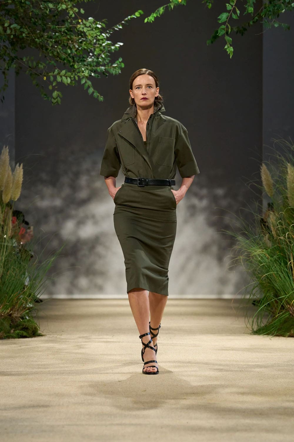 Max Mara Spring Summer 2024 RTW Runway Magazine (48)