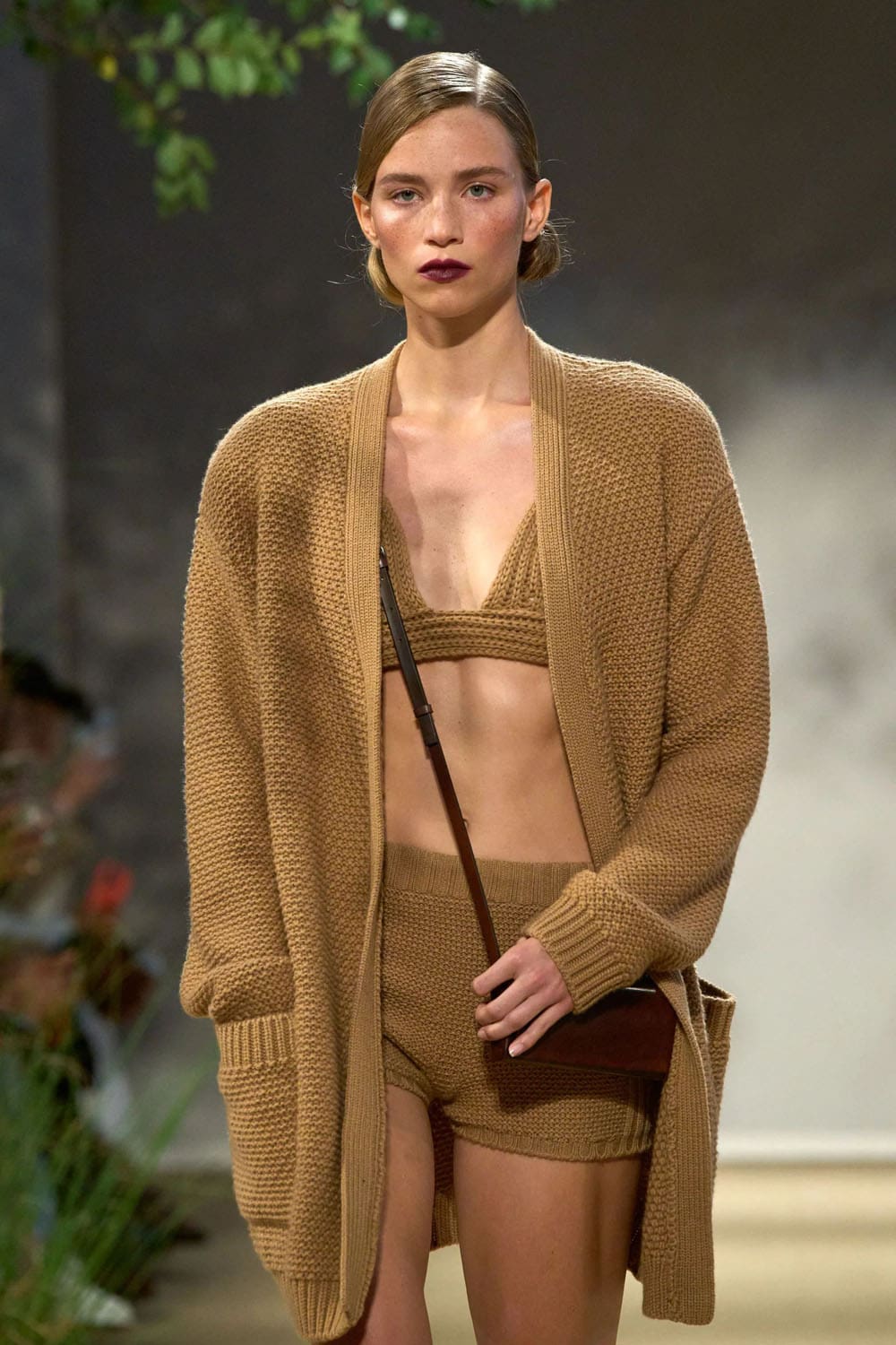 Max Mara Spring Summer 2024 RTW Runway Magazine (52)