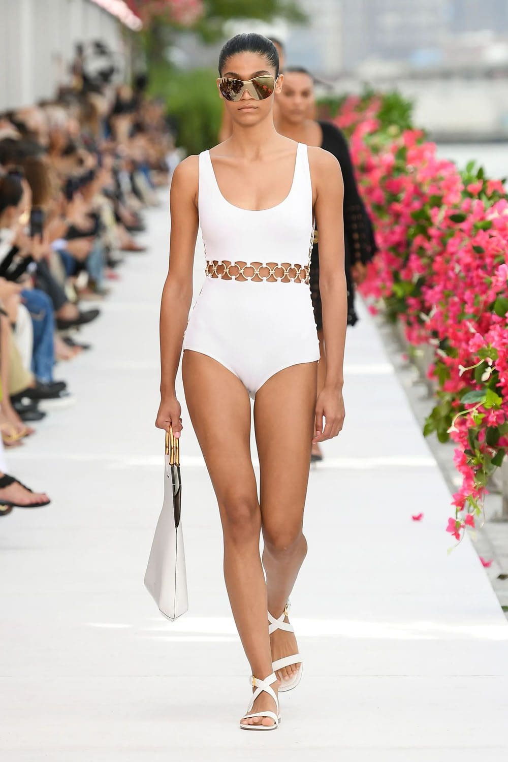Michael Kors Printemps Été 2024 Paris Runway Magazine (14)