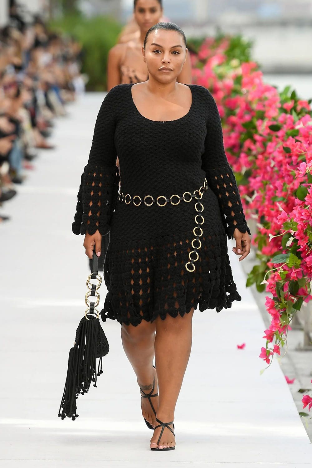 Michael Kors Printemps Été 2024 Paris Runway Magazine (15)