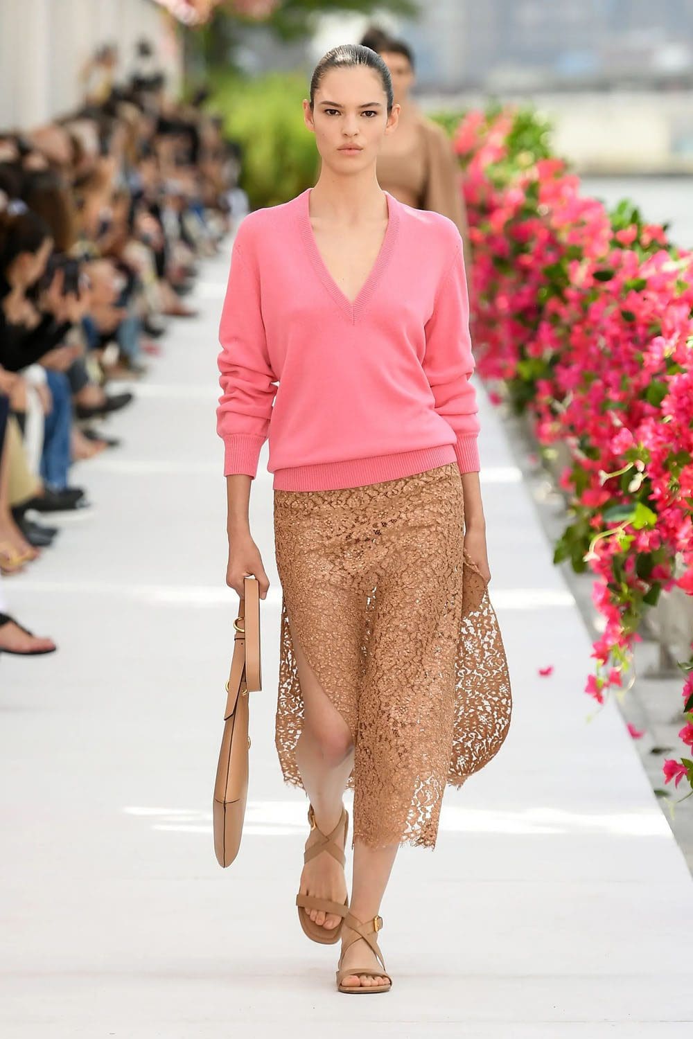 Michael Kors Printemps Été 2024 Paris Runway Magazine (22)