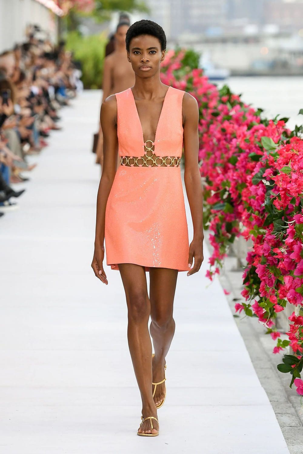 Michael Kors Printemps Été 2024 Paris Runway Magazine (33)