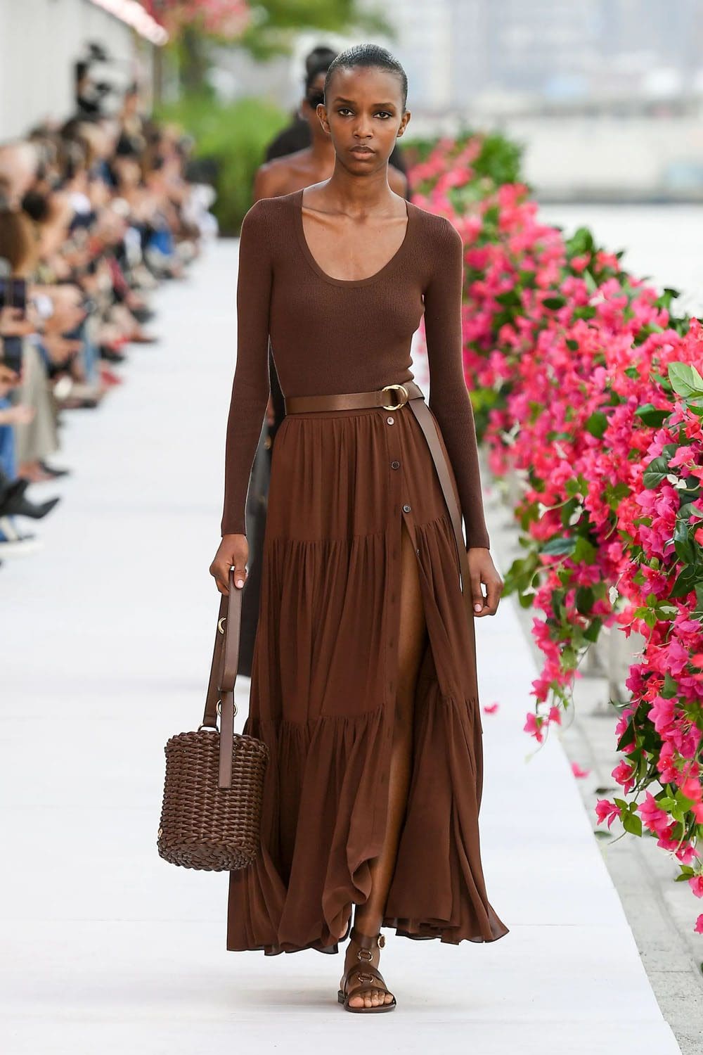 Michael Kors Printemps Été 2024 Paris Runway Magazine (35)