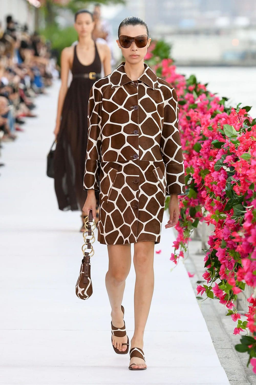 Michael Kors Printemps Été 2024 Paris Runway Magazine (39)