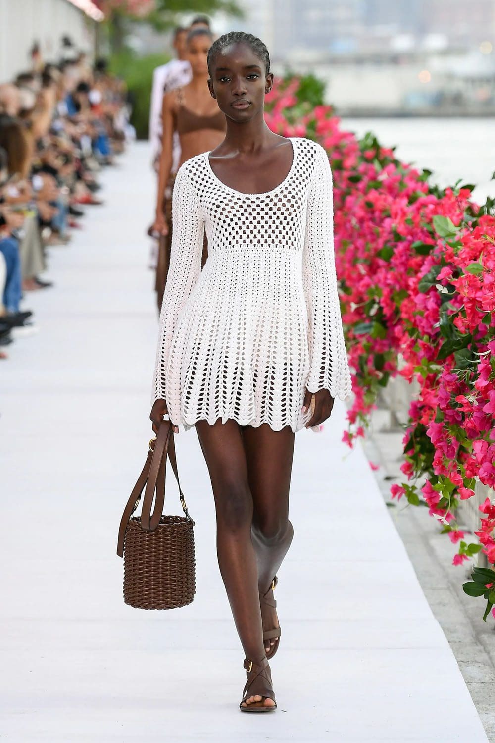 Michael Kors Printemps Été 2024 Paris Runway Magazine (41)