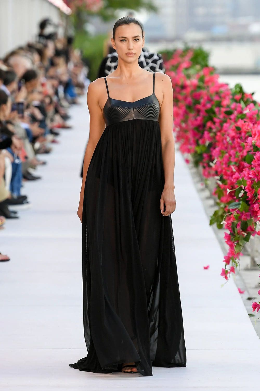 Michael Kors Printemps Été 2024 Paris Runway Magazine (47)