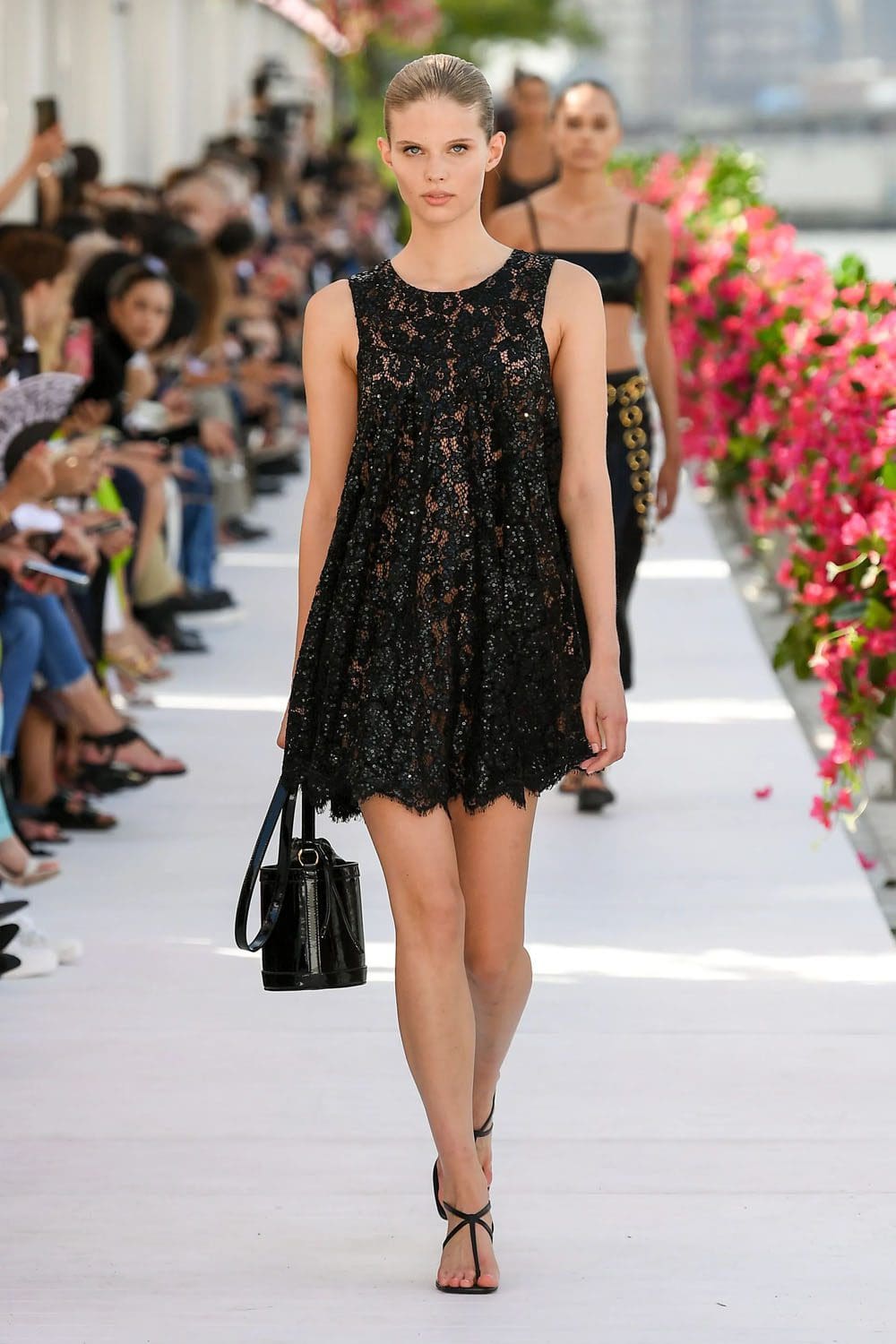 Michael Kors Printemps Été 2024 Paris Runway Magazine (58)