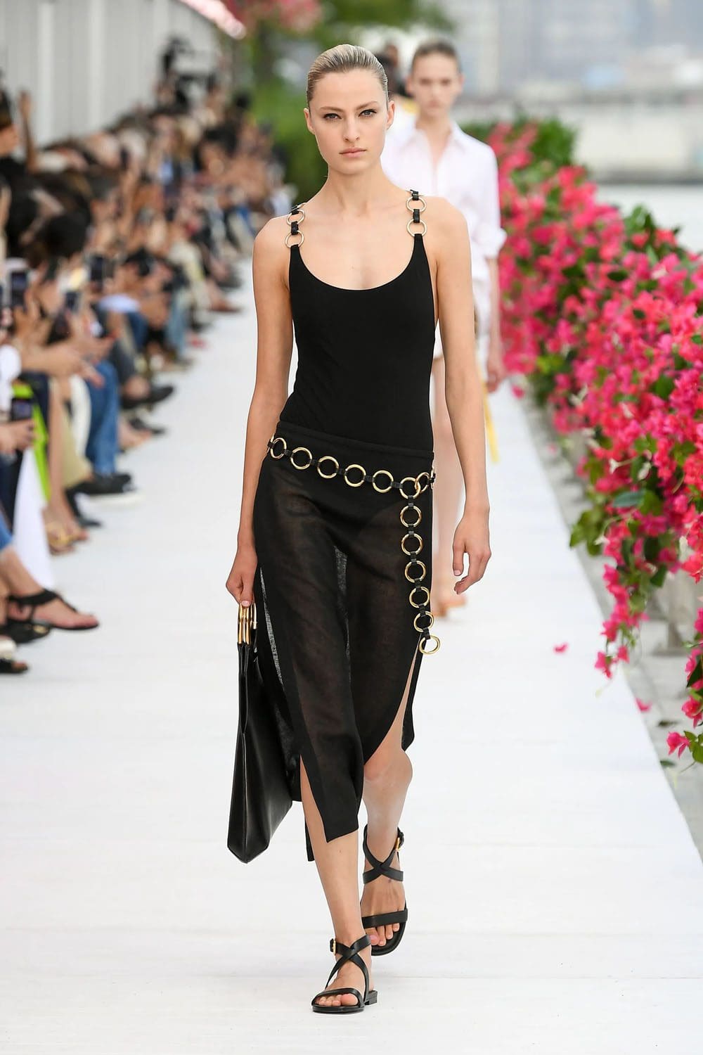 Michael Kors Printemps Été 2024 Paris Runway Magazine (6)