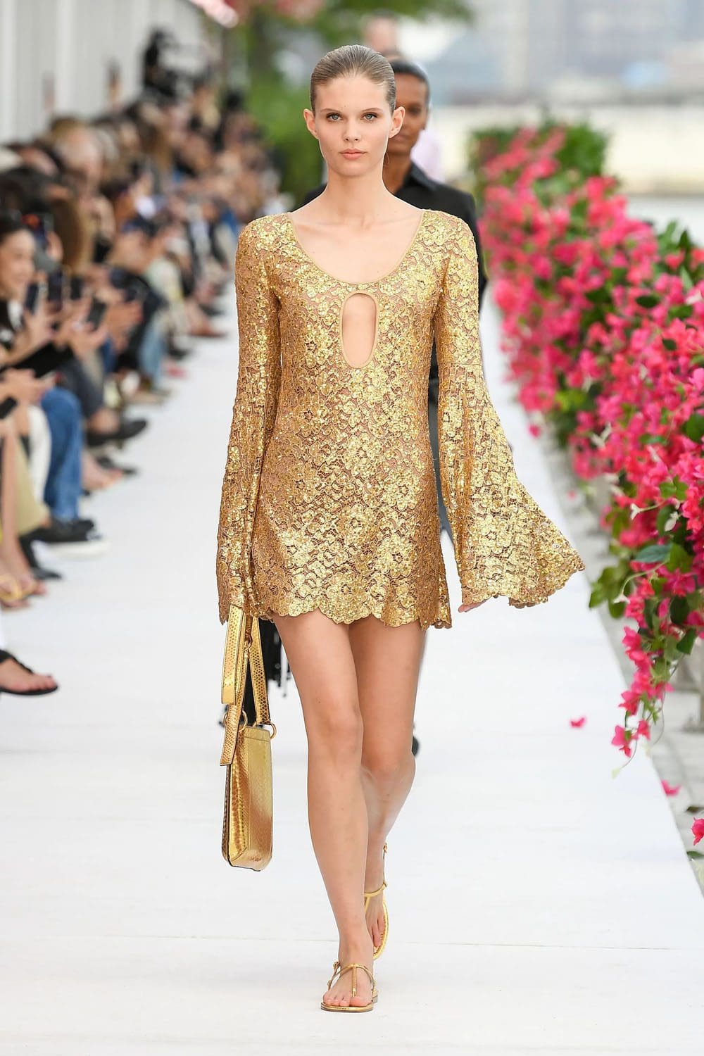 Michael Kors Printemps Été 2024 Paris Runway Magazine (9)