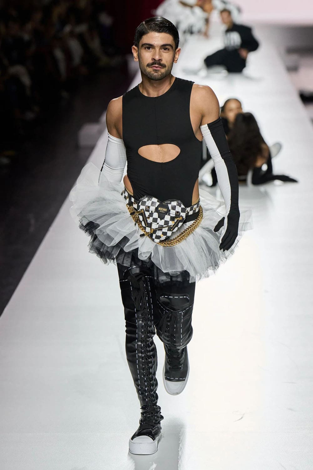 Moschino Spring Summer 2024 Runway Magazine (38)