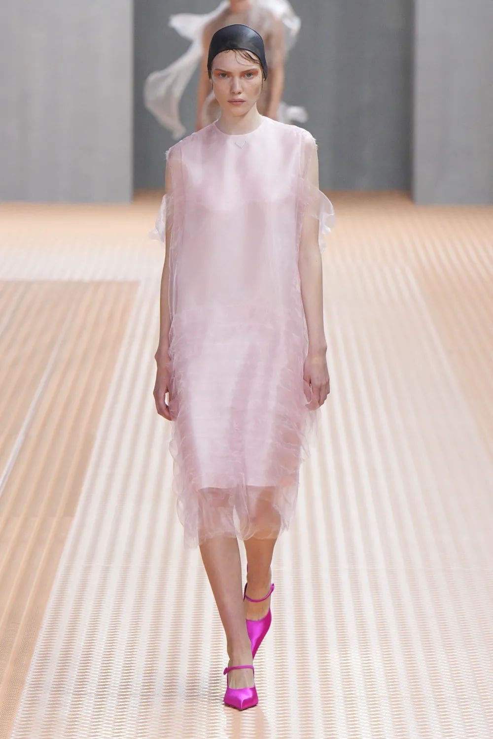 Prada Primavera Verano 2024 Runway Revista (28)