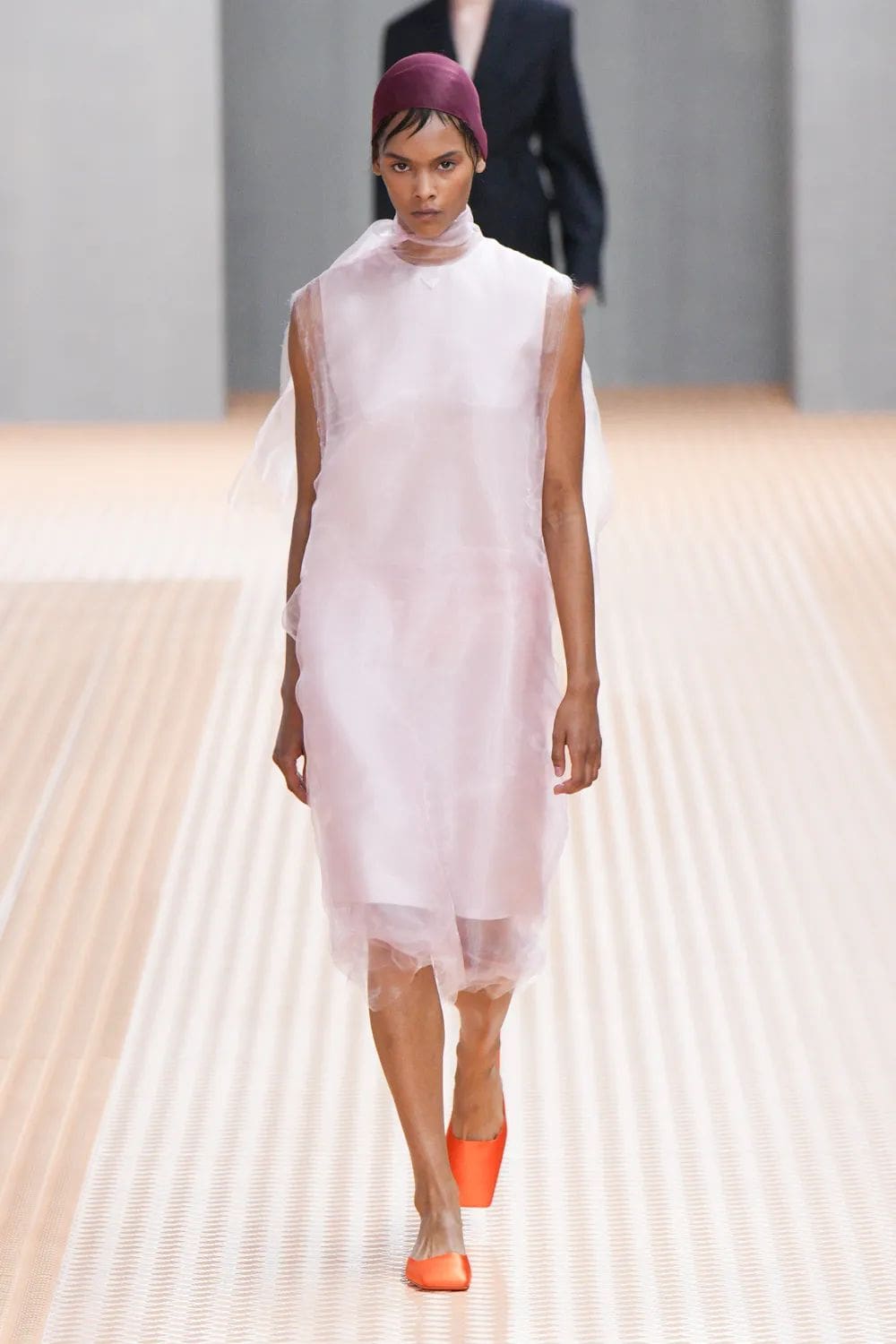 Prada Primavera Verano 2024 Runway Revista (3)