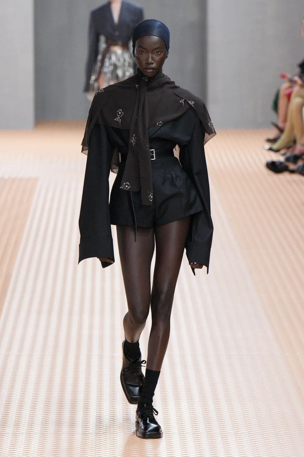 Prada Primavera Verano 2024 Runway Revista (43)