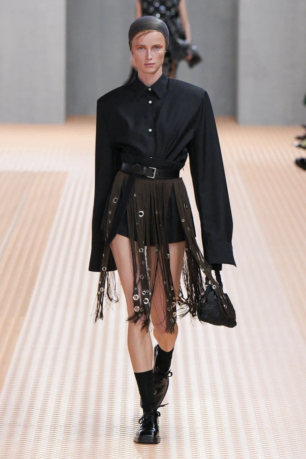 Prada Primavera Verano 2024 Runway Revista (45)