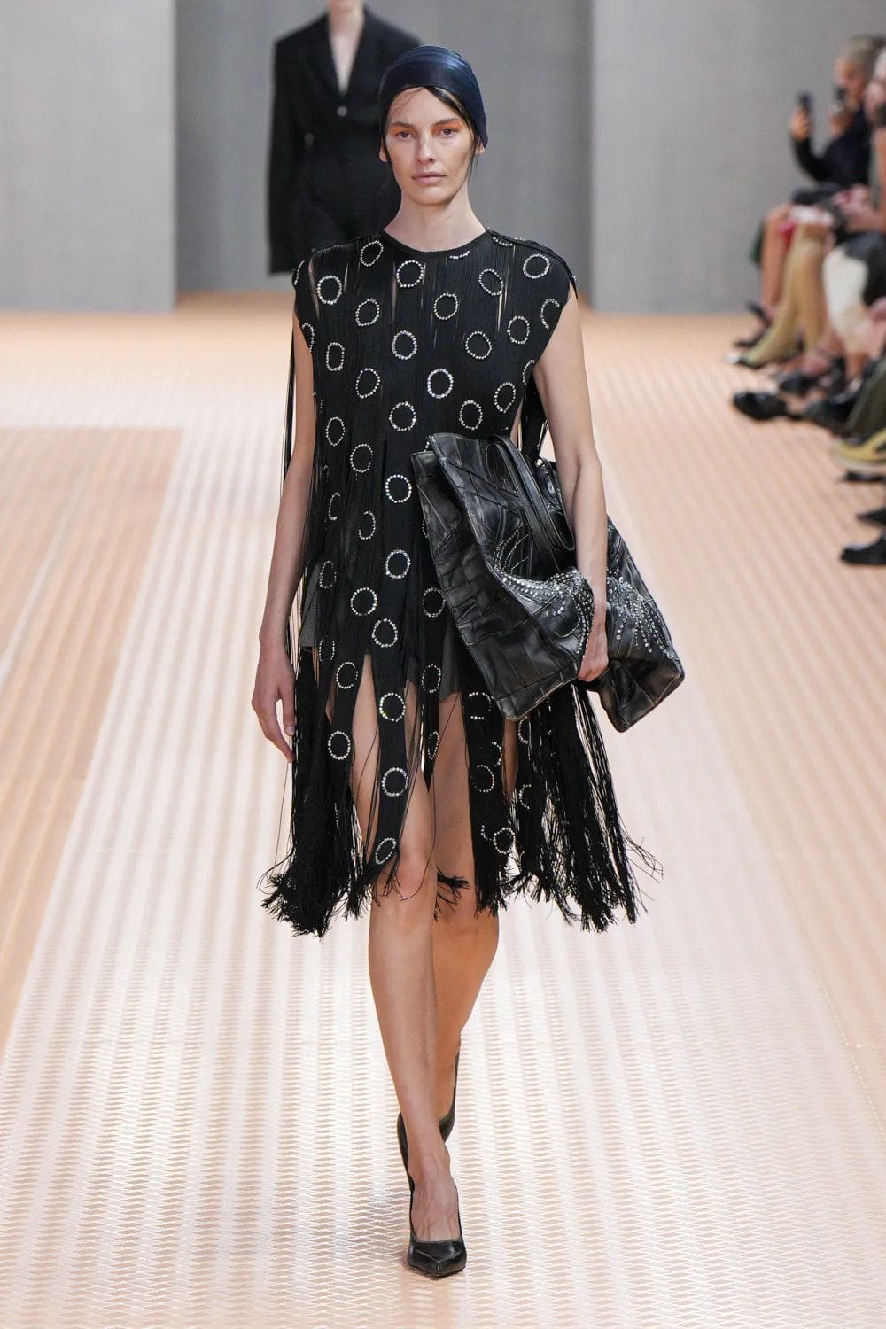 Prada Primavera Verano 2024 Runway Revista (46)