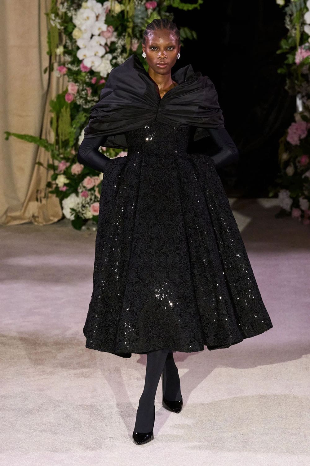 Richard Quinn Spring Summer 2024 Runway Magazine (20)