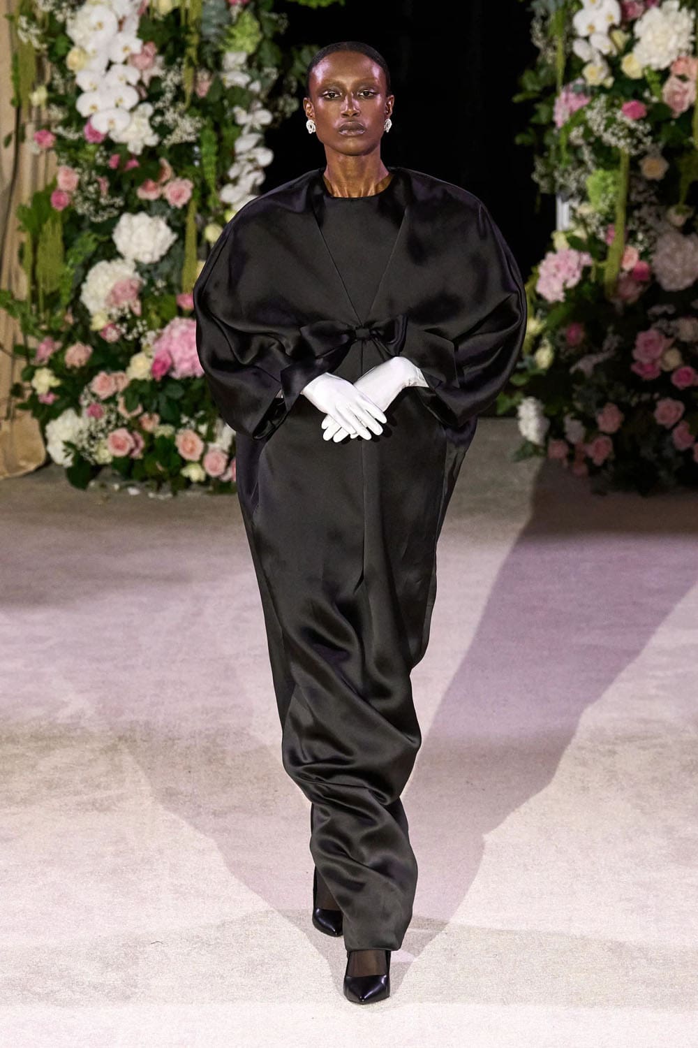 Richard Quinn Spring Summer 2024 Runway Magazine (21)