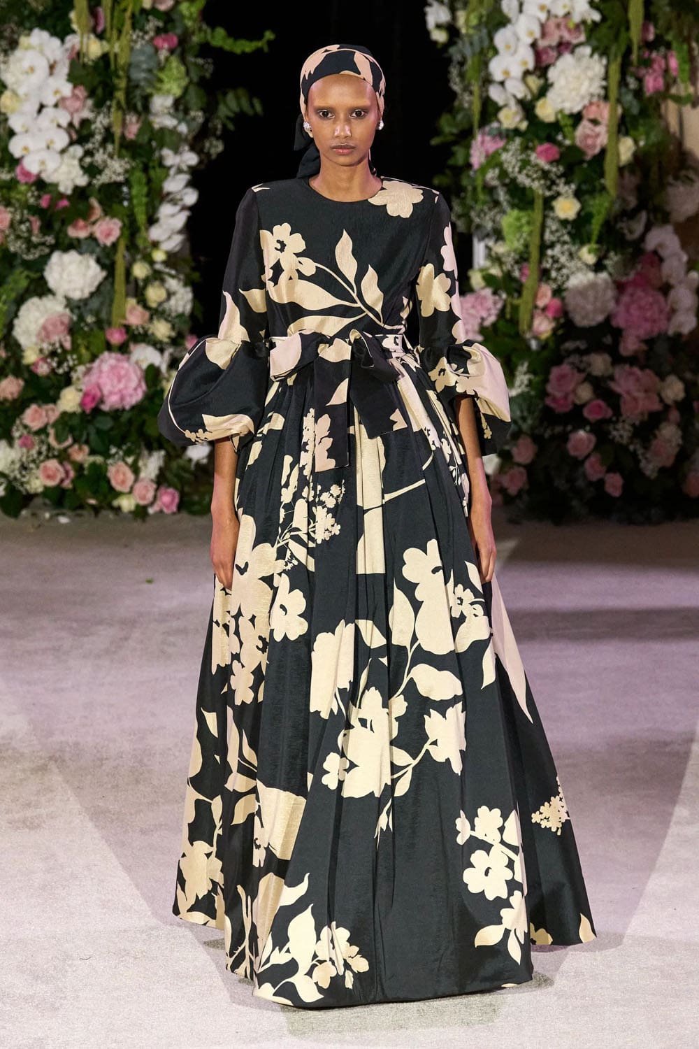 Richard Quinn Spring Summer 2024 Runway Magazine (36)