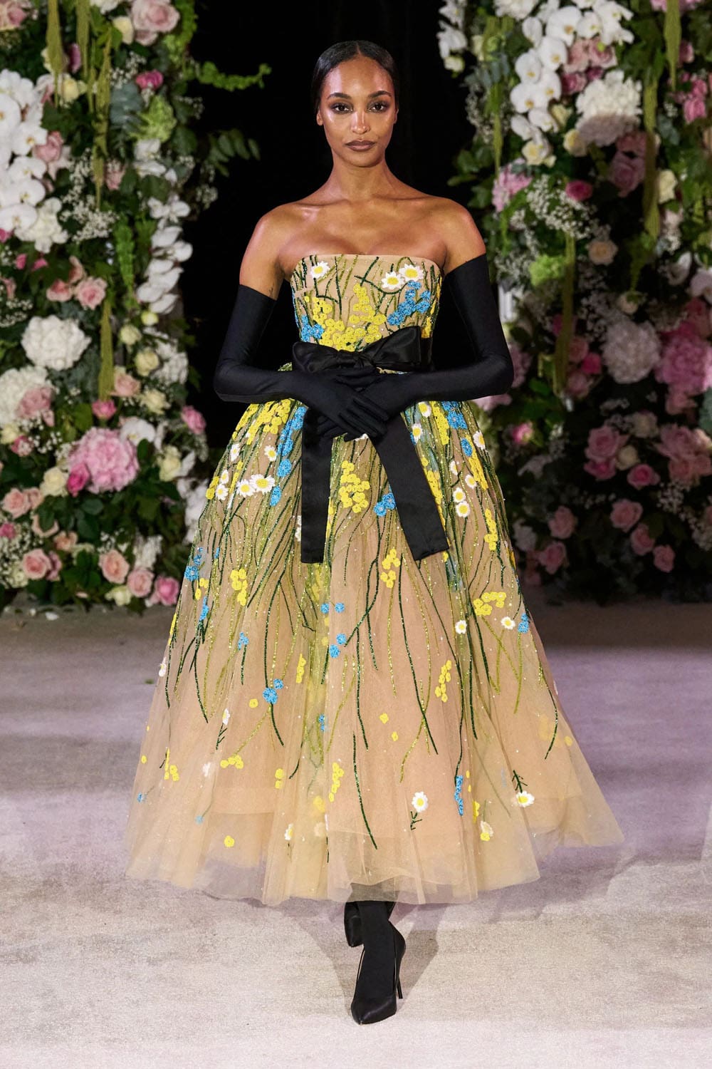Richard Quinn Spring Summer 2024 Runway Magazine (39)