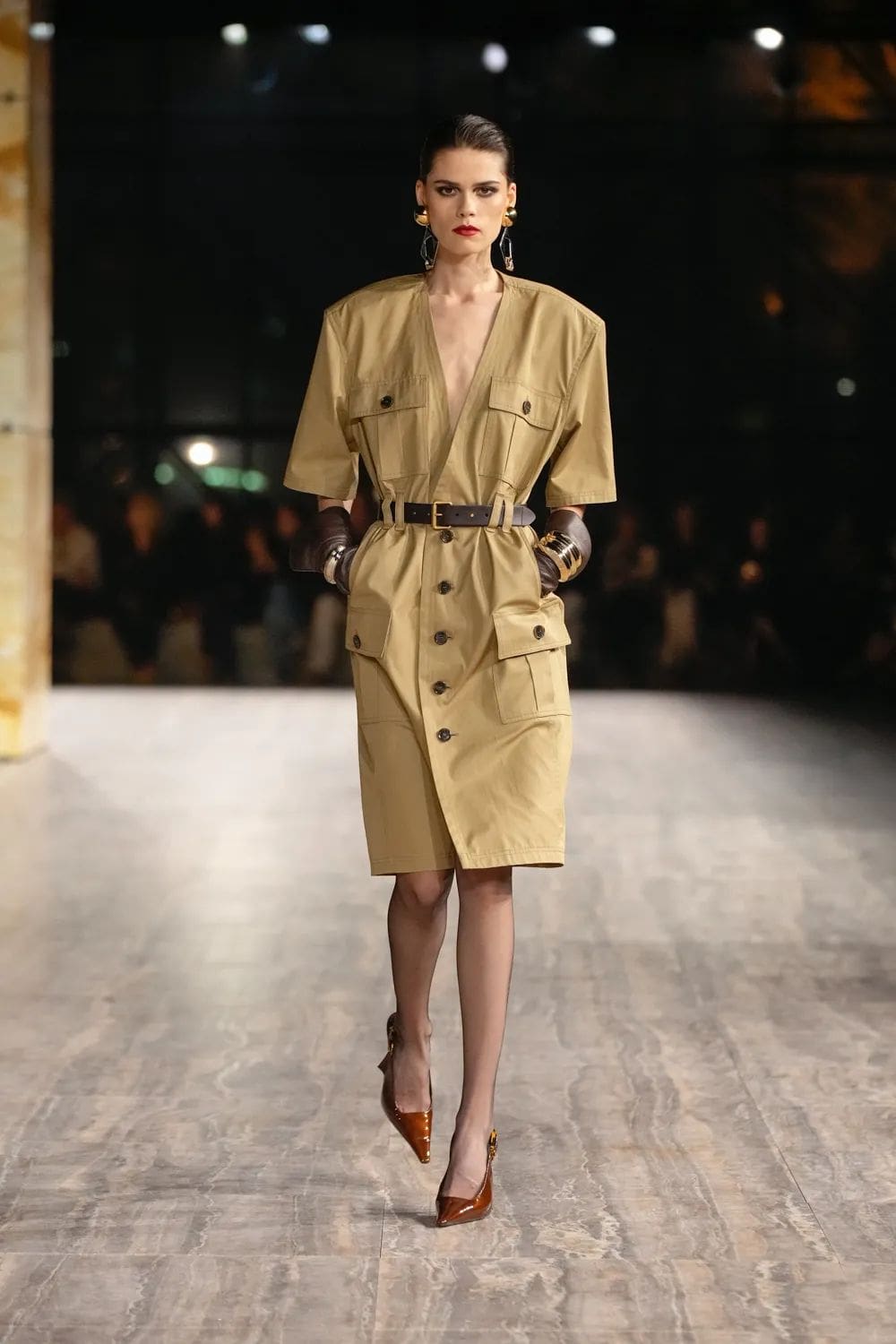 Saint Laurent Primavera Estate 2024 Runway Magazine (13)