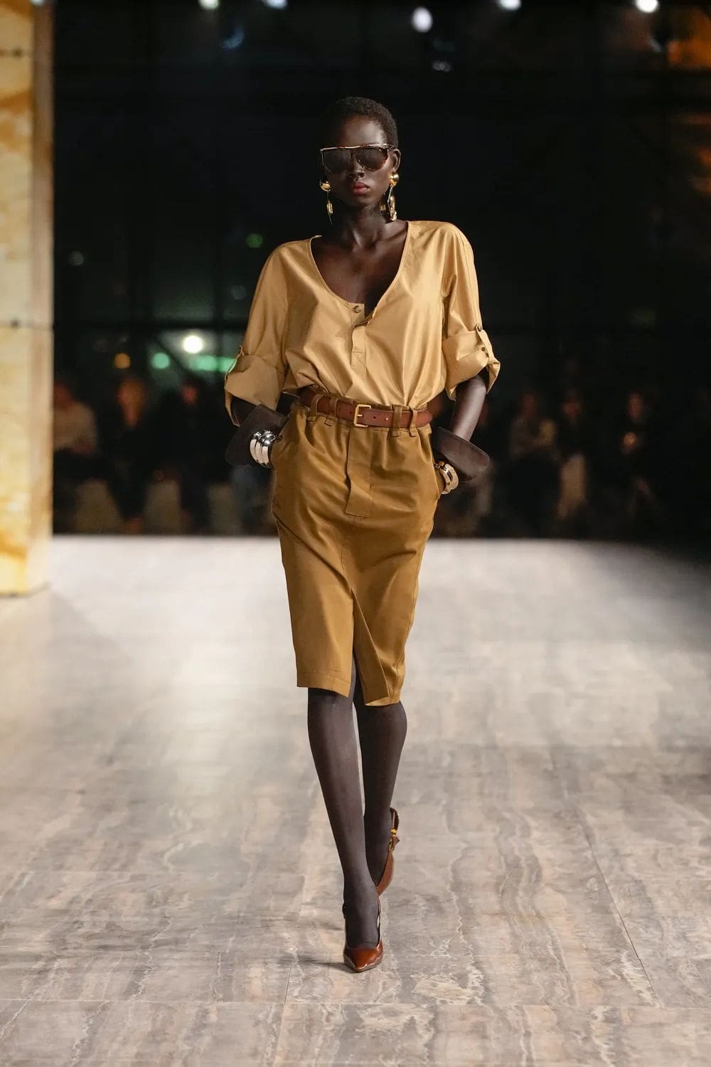 Saint Laurent Primavera Estate 2024 Runway Magazine (14)