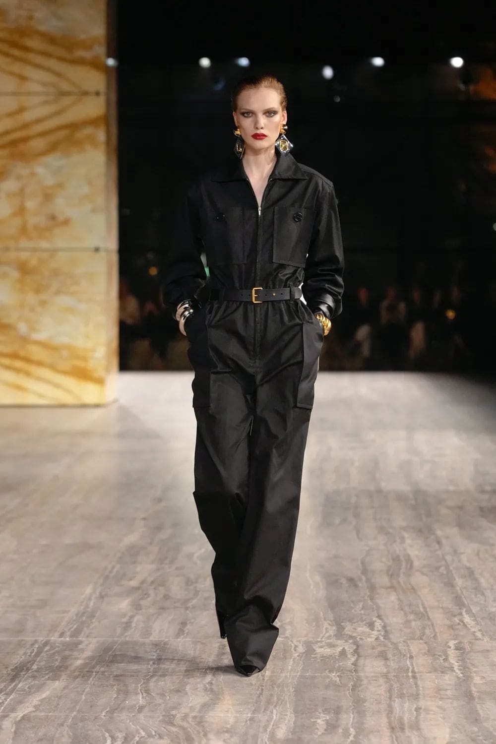 Saint Laurent Primavera Estate 2024 Runway Magazine (2)