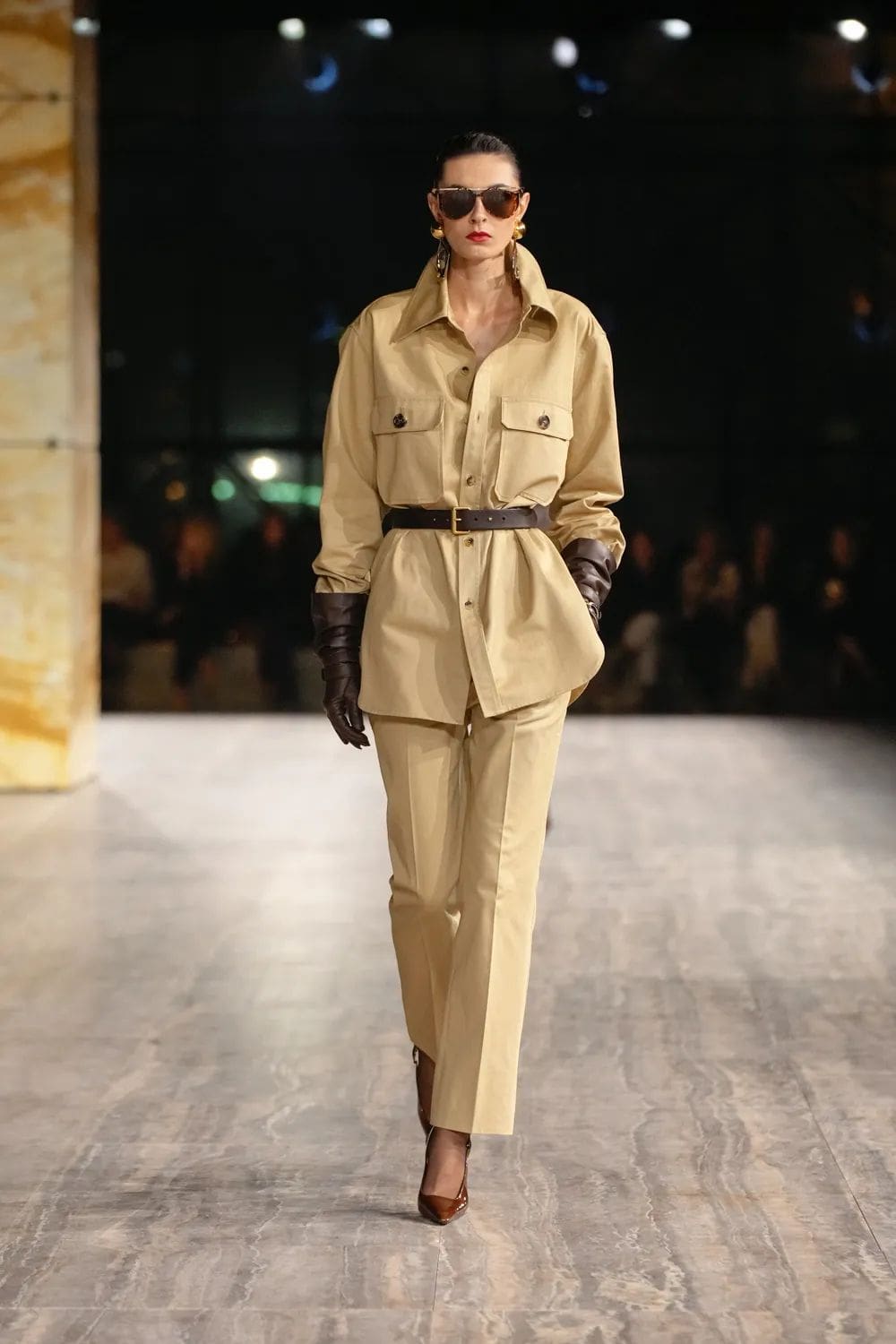 Saint Laurent Primavera Estate 2024 Runway Magazine (20)