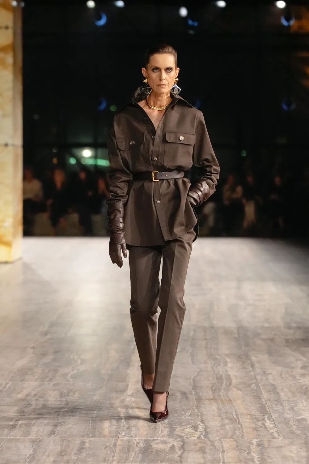 Saint Laurent Primavera Estate 2024 Runway Magazine (24)
