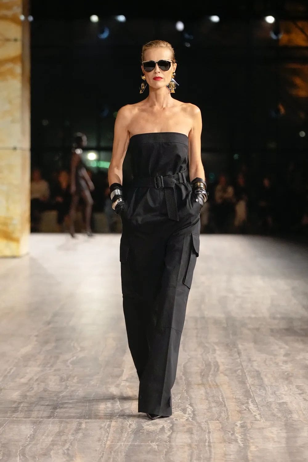 Saint Laurent Primavera Estate 2024 Runway Magazine (29)