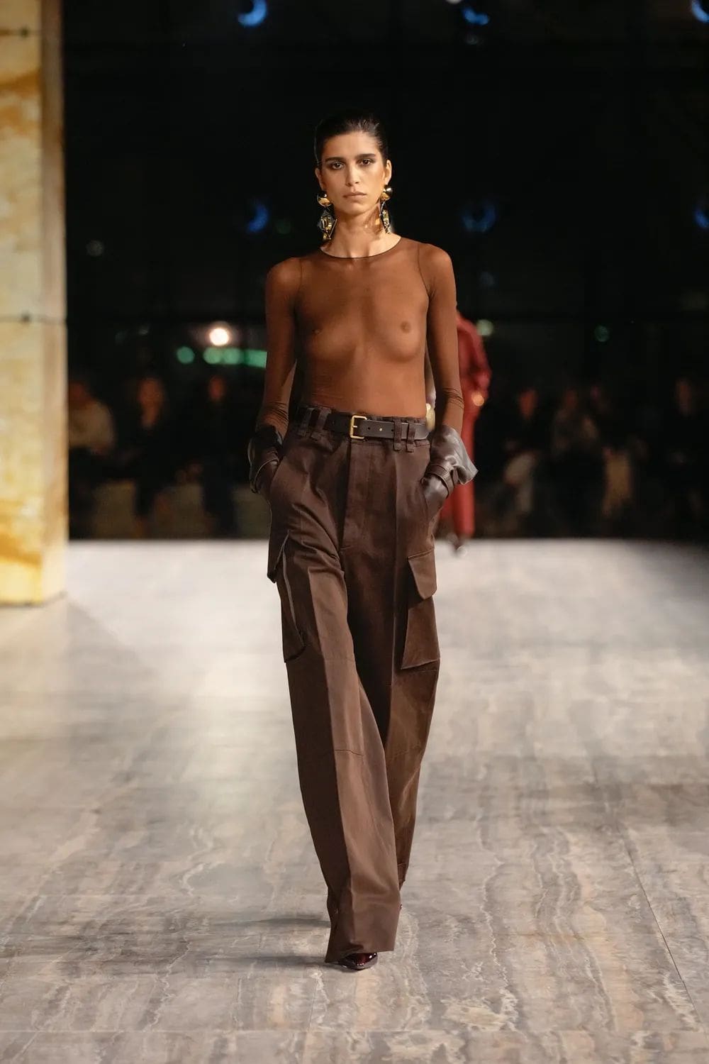 Saint Laurent Primavera Estate 2024 Runway Magazine (36)