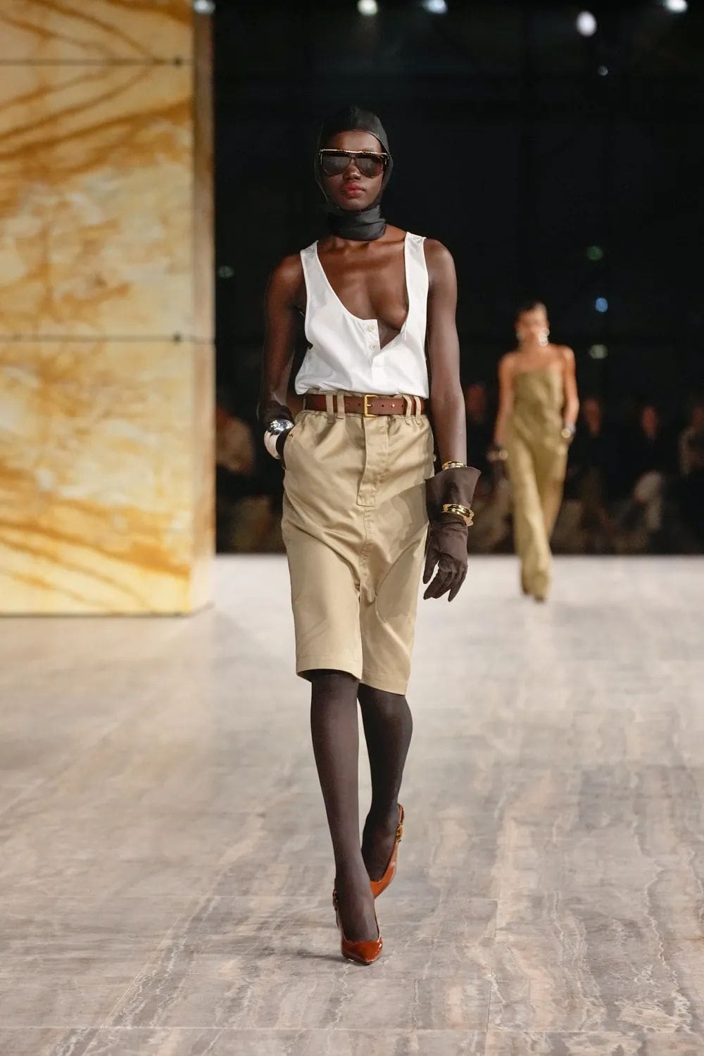 Saint Laurent Primavera Estate 2024 Runway Magazine (4)