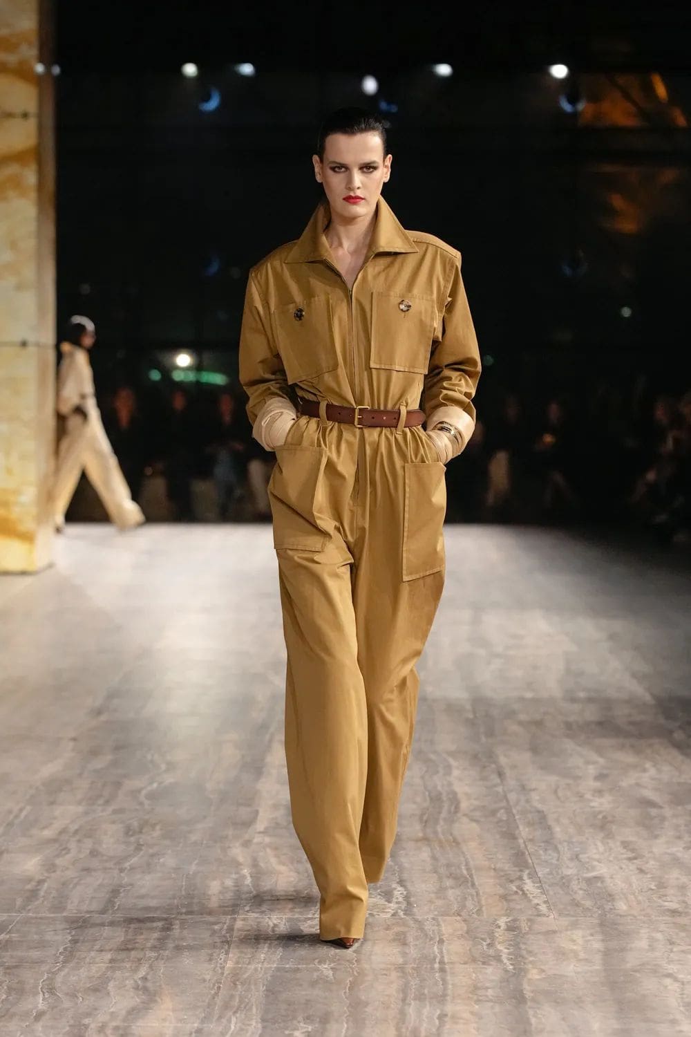 Saint Laurent Primavera Estate 2024 Runway Magazine (7)