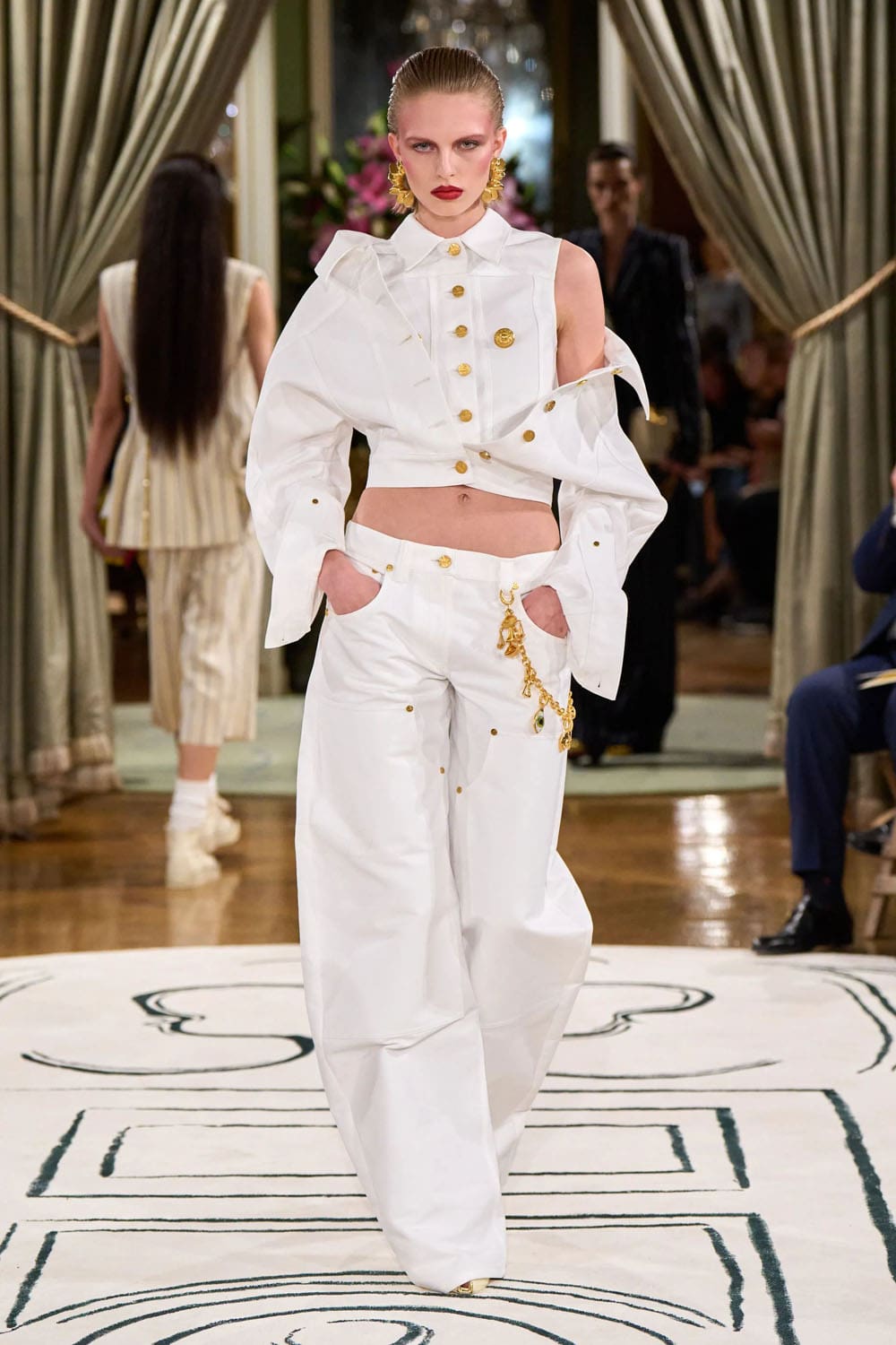 スキャパレリ 春夏 2024 Runway 雑誌(31)