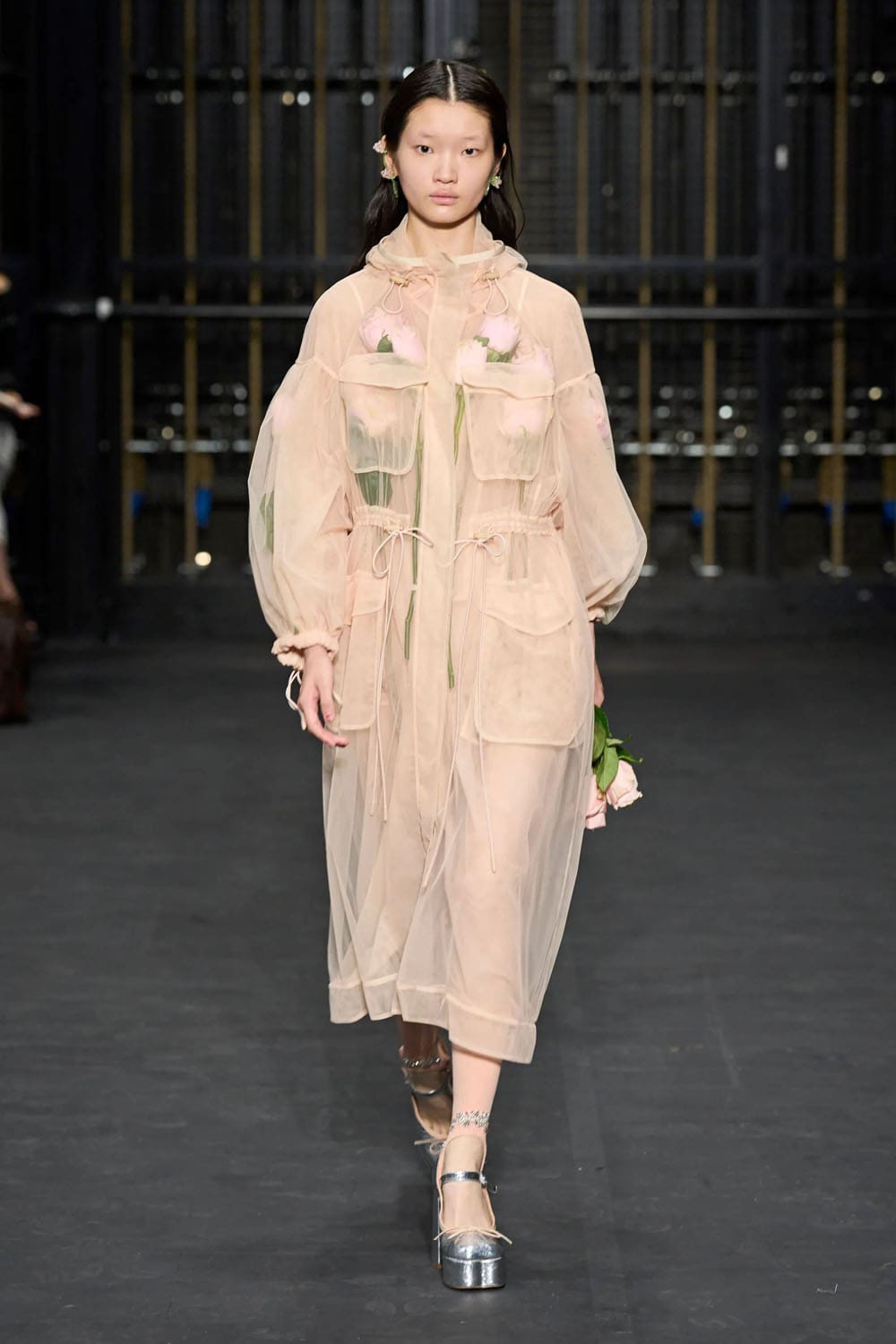 Simone Rocha Printemps Été 2024 Runway Magazine (2)