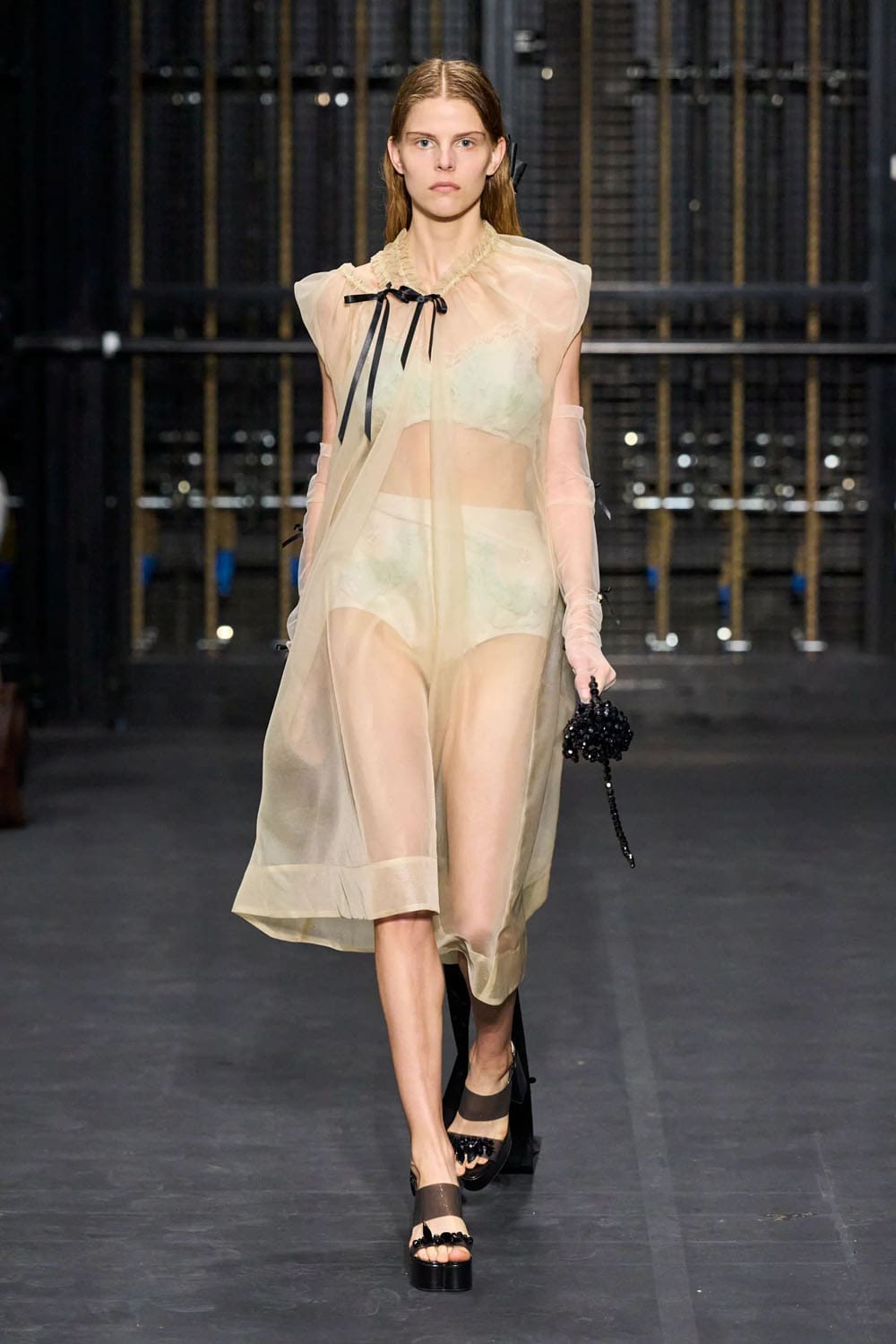 Simone Rocha Printemps Été 2024 Runway Magazine (39)