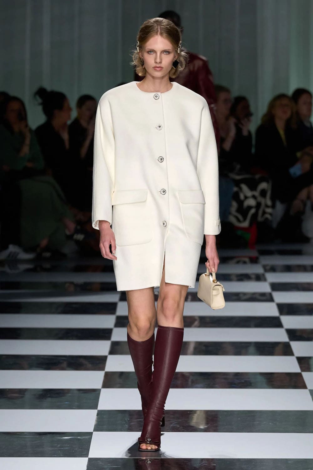 Versace Primavera Estate 2024 Runway Magazine (11)