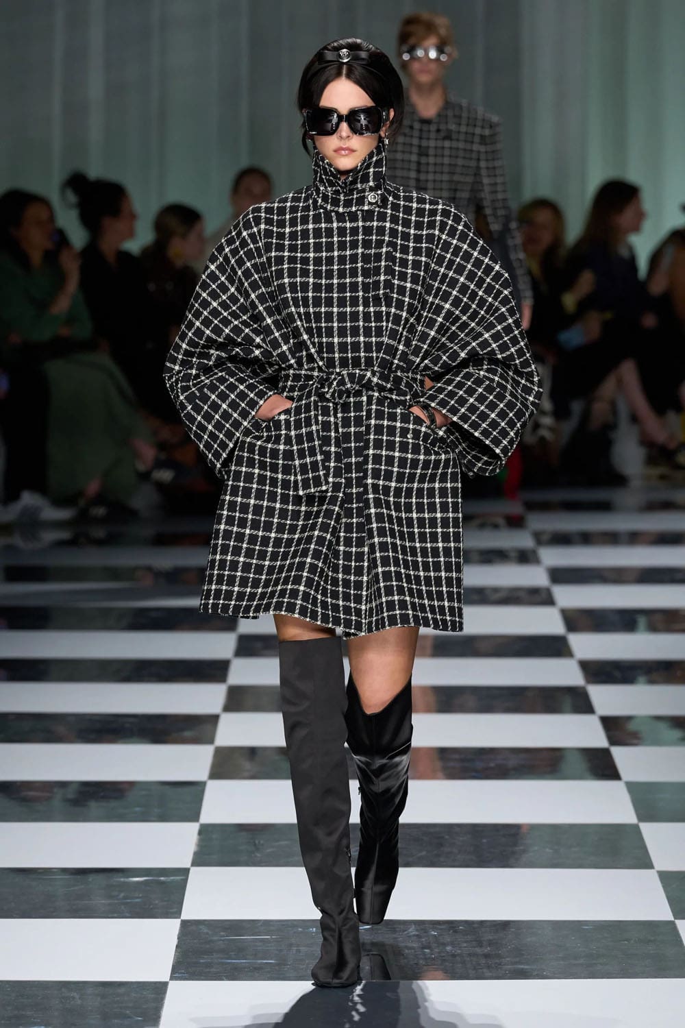 Versace Primavera Estate 2024 Runway Magazine (18)