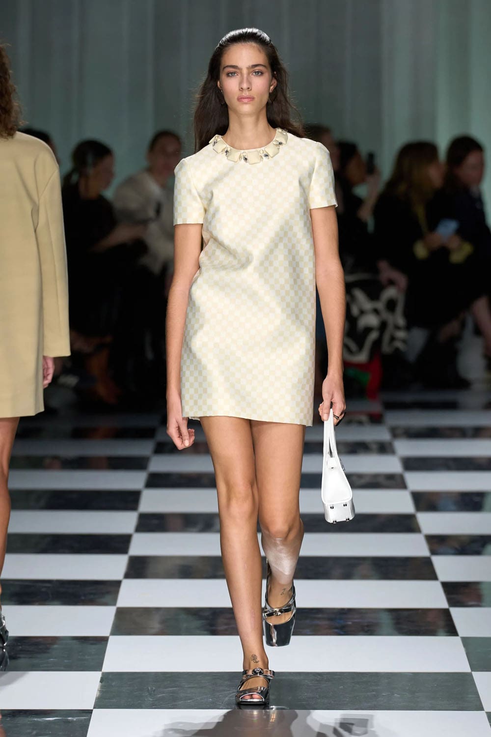 Versace Primavera Estate 2024 Runway Magazine (3)