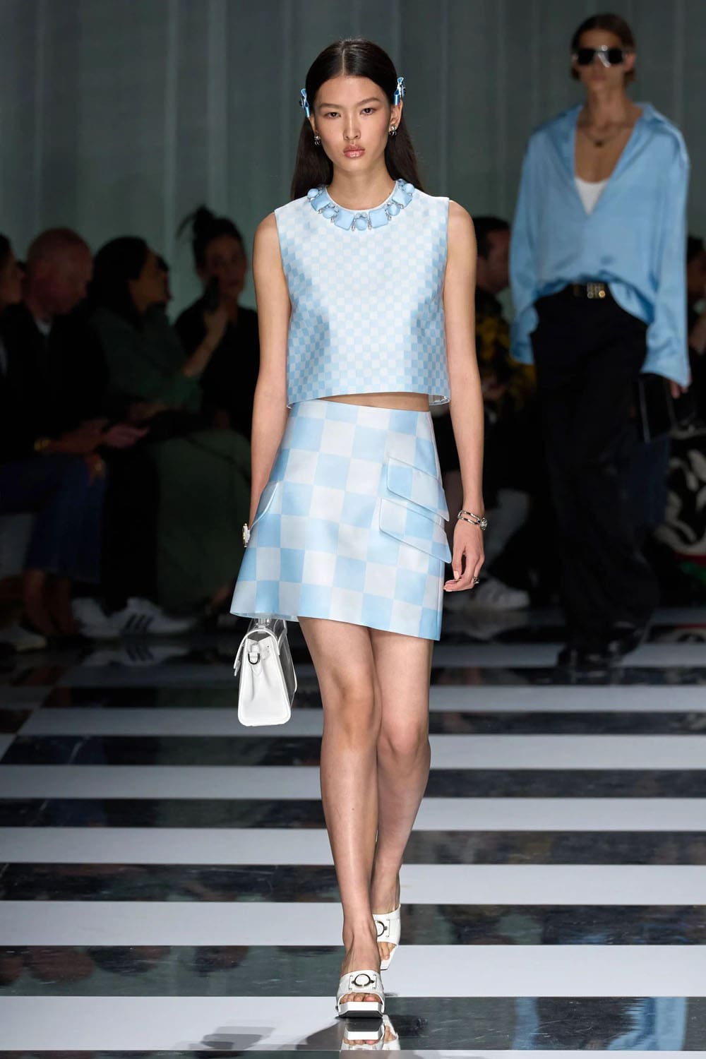 Versace Primavera Estate 2024 Runway Magazine (34)