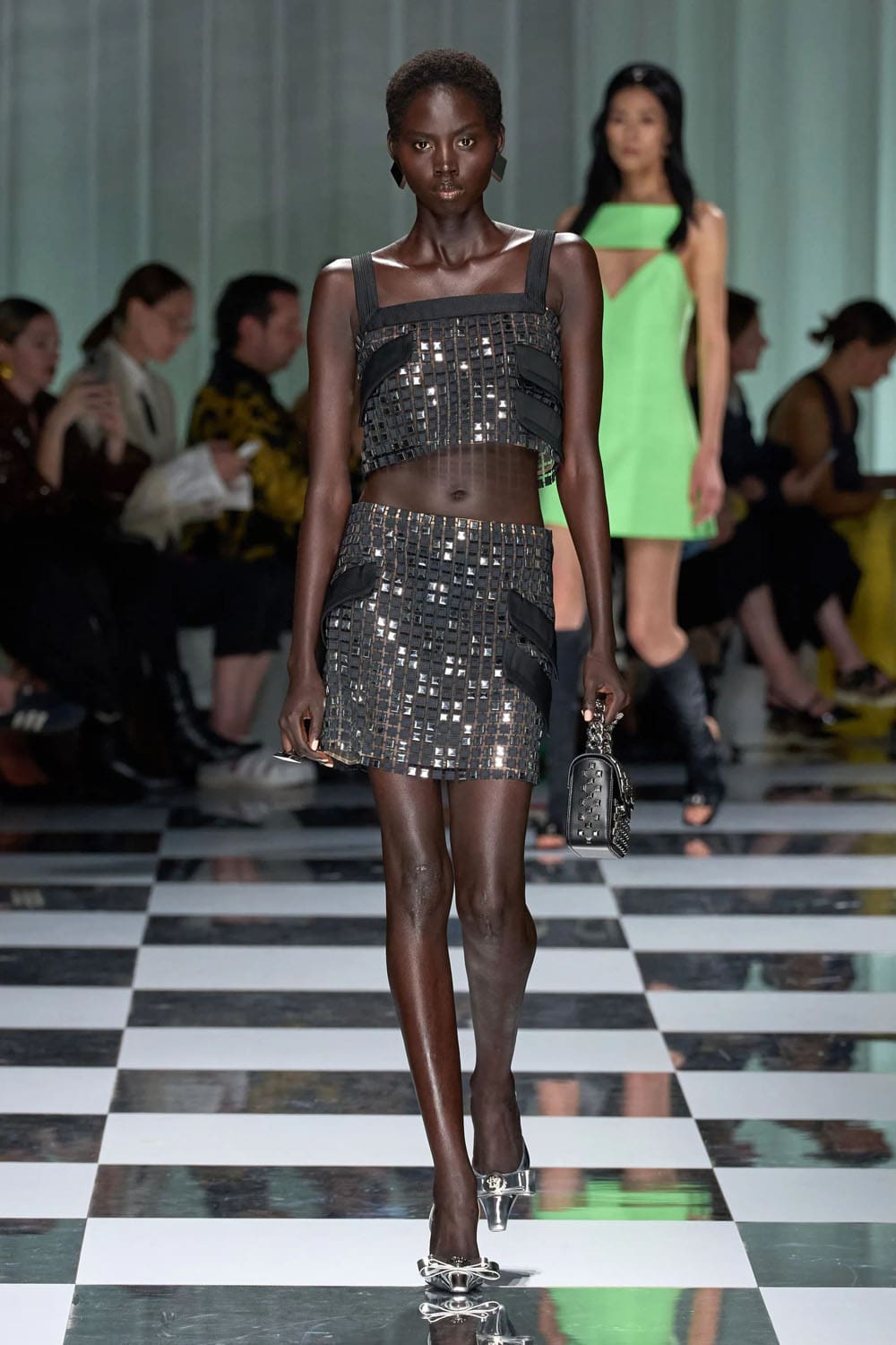 Versace Primavera Estate 2024 Runway Magazine (48)